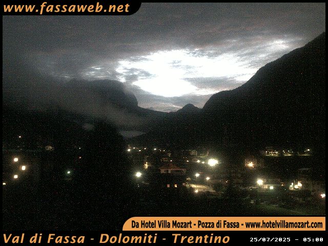 immagine della webcam nei dintorni di Corno del Renon: webcam Pozza di Fassa